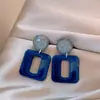 Pendientes Redondos Geométricos con Degradado Azul para Mujer, Estilo Festivo, Lujo Ligero, Sensación de Alta Gama, Temperamento Único, Accesorios Versátiles para Orejas
