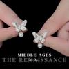 Aretes vintage de luz antigua retro tridimensionales de mariposa y perla aretes inteligentes artísticos aretes de alto sentido