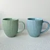 Taza de cerámica de 360 ml, color sólido, con relieve, de rayas verticales, para café, leche y agua, taza de regalo promocional, fábrica de Liling