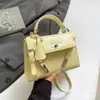 Bolsa Kelly Trendy de Design de Nicho Estilo Coreano para Mulheres, Nova Versátil Moda Outono 2025 Bolsa de Ombro Transversal