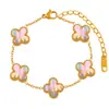 Estilo Ins Europeu e Americano Trevo da Sorte de Quatro Folhas Moda Pulseira de Aço Titânio para Mulheres, Luxo Leve Banhado a Ouro 18K, Joia de Madrepérola que Não Desbota