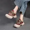 Jie Zhou 2025 Otoño Nuevo Estilo Bosque Versión Coreana Punta Redonda Patchwork Casual Moda Zapatos de Mujer Suela Gruesa Ligeros Versátiles