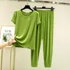 Nuevo conjunto de verano fino de modal con manga corta y pantalón largo para mujer, ropa de casa, color liso, estilo simple, se puede usar para salir, conjunto de dos piezas