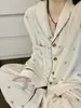 Pijama Flanel Estrela Doce Estilo Japonês para Mulheres, Outono e Inverno Tamanho Grande Manga Longa Calça Longa Conjunto de Roupa de Dormir Espesso