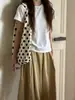 Camiseta de Algodón con Cuello Redondo de Copo de Nieve para Mujer Verano Suave Pegajosa Ligera Delgada Estilo Coreano Sensación Relajada Top Base Manga Corta Sencillo Básico