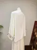 [Li] Nueva camisa base jacquard bordada estilo chino con carpas y peonías, nueva colección otoño 2026, cuello redondo, versátil