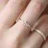 Anel de Casamento Estrelado com Cravejamento de Diamantes Luo Chen, Joia de Anel Exquisita de Nicho para Presente de Feriado para Mulheres, Anel de Luxo Leve de Alta Qualidade