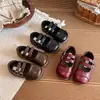 Zapatos de Princesa para Niñas de Suela Blanda Corte Bajo Zapatos Individuales Mary Janes Retro Punta Redonda Versátiles Otoño Niñas Feos Lindos Negros