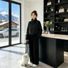 Outono/Inverno 2026 Novo Estilo Toque de Pele Gola Alta Curta Jaqueta de Algodão Quente Feminina Estilo Coreano Moda Casual Petite Outerwear