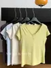 Camiseta Simples Casual de Verão com Botão Elástico e Decote V de Manga Curta para Mulheres, Cor Sólida Doce e Picante, Slim Fit, Camiseta Básica Tendência