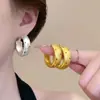 Pendientes Metálicos Minimalistas de Lunares para Mujer 2026 Nueva Tendencia Clavillos de Alta Gama Pendientes de Aro Lujosos Ligeros Accesorios de Moda