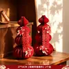 Decoración de sala de bodas con personajes "felices", decoraciones de mesa para compromiso y boda, peces koi con caracteres "felices" y "fortuna", accesorios para fotos de boda para la mesa