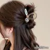 Pinza para el pelo versátil estilo coreano, accesorio para el pelo de color contrastante, nuevo modelo de alta gama 2026, pinza de tiburón de gran volumen para mujer