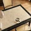 Toalha de mesa e jogo americano de mesa de jantar estilo vintage de luxo leve e de alta qualidade, à prova d'água, à prova de óleo, resistente ao calor, couro, retrô francês, jogo americano de mesa de centro lavável e sem necessidade de limpeza.