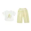 Conjunto de Dos Piezas con Estampado de Dibujos Animados para Niñas Verano 2026 Nuevo Mangas Cortas Pantalones de Pierna Ancha Conjunto Elegante para Niños de Preescolar y Primaria