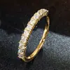Huitan Fuente de Comercio Exterior Nueva Entrada Lujo Círculo Completo Juego Completo Circonita Anillo para Mujer Chapado en Platino Accesorios Versátiles Anillo