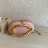 Bolso Metálico Caja Retro Personalidad Europea y Americana 2026 Elegante Simple Estético Textura de Banquete Clutch Crossbody Bolso Pequeño