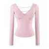 Camiseta sexy de manga larga con cuello en V, cutout y espalda descubierta para mujer, nueva colección otoño 2026, diseñada de forma única para crear una silueta estilizada y favorecedora, perfecta como capa base o top