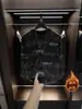 Sudadera de Felpa con Mangas Largas, Estampado de Letras, Diseño Versátil de Lujo de Alta Gama para Hombre, Estilo Nuevo 2026 con Rasgaduras y Lentejuelas, Otoño e Invierno