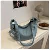 Bolsa Transversal Feminina 2025 Nova Moda Bolsa Dumpling Leve Pequena Bolsa de Ombro Axilar Versátil Bolsa Dumpling de Ombro