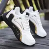 Zapatos Deportivos Impermeables de Cuero para Hombre, Zapatos Blancos Casuales Cómodos y Modernos, Zapatos Casuales para Hombre con Suela Suave y Aumento Interno