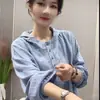 Camisa Feminina Casual Artística com Capuz de Algodão Dupla Camada Solta Versátil Fashionável Cor Sólida Manga Longa Novo Estilo