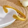Pulsera de Garra de Gato Método Antiguo para Mujer, Atrae Riqueza y Bendiciones, Garra de Gato Linda Abierta Sólida Nicho de Lujo Ligero Oro Arena Pulsera de Imitación de Oro Joyería