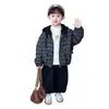 Ropa de Otoño e Invierno para Niños Chaqueta Acolchada con Capucha de Punto Desmontable 2026 Nueva Elegante Ropa de Algodón Gruesa y Cálida para Bebé