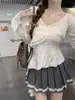Camisa de Manga Larga Retro Irregular Estilo Francés Agujeros Viejos Costura Fruncida Top Nuevo de Primavera para Mujer