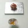 Rinyu Guisong Esmalte Laranja-Amarelo Borboleta Copo Qiankun de Alto Valor Pintado à Mão Flor de Lótus Chapéu de Bambu Copo Copo para Uso Pessoal Copo para Anfitrião