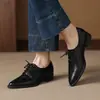 ¡Calidad de Chengdu, lujo ligero, zapatos hechos a mano de alta gama en liquidación! Zapatos de una sola pieza de piel de vacuno de grano completo lavada, punta fina de 3 cm, para todas las estaciones.