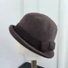 Sombrero de Lana Suave Estilo Hepburn con Borde Rizado y Lazo para Mujer 2025 Nuevo Invierno Elegante Sombrero de Pescador Sombrero Cubo