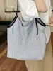 Bolso Tote Rayado Estilo Coreano Nuevo 2026 Transfronterizo para Mujer, Bolso de Hombro Grande para Viajes Diarios, Bolso de Tela Simple y Versátil