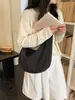 Bolso Cruzado de Mujer con Pliegues 2026, Nueva Versión Coreana, Simple y Versátil, Bolso de Mano de Lona de Gran Capacidad para Viajes, Bolso Tipo Dumpling