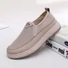 Zapatos Casuales de Malla Transpirable Estilo Nuevo 2026, sin Cordones, con Suelas Suaves Antideslizantes, Estilo Chino Nuevo, Ligeros y Cómodos, Zapatos de Papá para Hombre