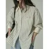 Camisa Listrada Casual Versátil com Textura Estilo College Sea Salt Soda, Modelagem Solta e Design da Moda Versátil