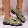 Zapatos de cuero pequeños estilo británico transfronterizos 2026 primavera zapatos de suela gruesa para mujer color sólido con lazo mocasines sin cordones para mujer