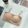 Sujetador sin tirantes de una pieza sin costuras Xinxin Sudeste Asiático Más vendido con espalda bonita y estilo de camisola acanalada para mujer