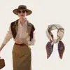 Lenço de seda estilo old money combinado com uma camisa para mulheres, lenço quadrado pequeno vintage de verão, versão coreana, luxo leve, de alta qualidade, acessório de camisa elegante
