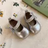 Nueva colección de primavera y otoño de zapatos para niñas estilo coreano: Zapatos de princesa a la moda y versátiles con suelas blandas, diseño antideslizante y punta cuadrada, perfectos para actuaciones y baile