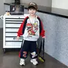 Ropa infantil de Ultraman, conjunto de otoño para niños, nuevo y elegante conjunto para bebé 2026, conjunto de dos piezas de sudadera para primavera y otoño para niños, moderno