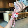 Lindo llavero de gato KT con lazo, cuentas pintadas a mano, colgante lindo para teléfono, accesorio para bolso, decoración de llavero para coche