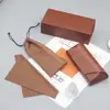 Set de Funda para Gafas con Tapa abatible, Caja Simple Retro de Cuero Hecha a mano, Caja de Almacenamiento de Piel de Vaca Vieja para Gafas de Prescripción y Gafas de Sol, Personalizable con Lg