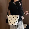 Bolsa Feminina de Axila 2026 Nova Moda Popular de Verão Bolinhas Bolsa de Ombro Único Versátil para o Trabalho e o Dia a Dia Bolsa Saco