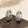 Pendientes Doble Capa Ensanchados de Cobre Chapado en Oro Real con Circonita Micro-Pavimentada, Diseño de Moda, Pendientes de Tachuela Sencillos para Hueso de la Oreja de Mujer