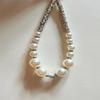 Lanyard Corto para Teléfono Cadena de Muñeca con Colgante de Perla de Moda para Mujer, Lujo Ligero Piedras de Strass Circonita Cuentas Tendencia Brocado de Canción Diseño de Caballo