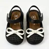 Nuevas Sandalias de Verano 2025 Antideslizantes de Suela Suave para Niñas con Velcro para Niños Mayores y Pequeños, Sandalias de Playa para Bebés