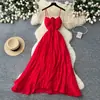 Vestido lencero rojo estilo vacacional para mujer, colección otoño 2026, con un diseño elegante, cintura alta, efecto adelgazante, espalda abierta sexy y elegante vestido largo