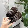 Tênis de bebê para primeiros passos com estampa de leopardo e bolinhas com velcro, tênis infantil unissex de sola macia, sapatilhas de bebê antiderrapantes para primavera e outono