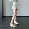 ¡Que cubre la cadera y súper favorecedor! Shorts de Mezclilla con Cintura Alta, Adelgazantes, de Corte Amplio en A con Dobladillo para Mujer H070203
